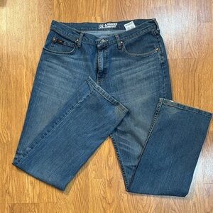 Wrangler Relaxed Fit Blue Jeans
